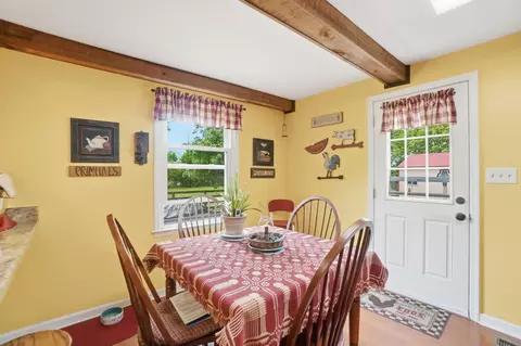 Dining - 4170 Johnson Rd, Springfield, OH 45502 photo 3 of 4