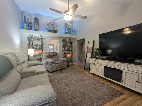 Living - 1602 Oldham Dr, Springfield, OH 45503 photo 1 of 2