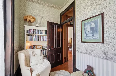 Entry Way - 329 S Plum St, Springfield, OH 45506 photo 4 of 4