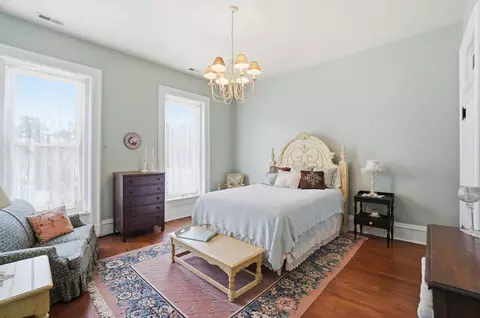 Bedroom - 329 S Plum St, Springfield, OH 45506 photo 1 of 6