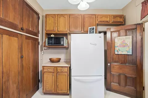 Kitchen - 329 S Plum St, Springfield, OH 45506 photo 4 of 6