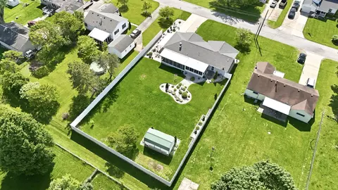 View/Area - 708 Lawnview Ave, Springfield, OH 45505 photo 5 of 6
