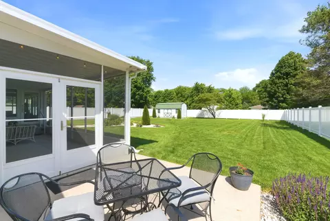 Exterior - 708 Lawnview Ave, Springfield, OH 45505 photo 6 of 13