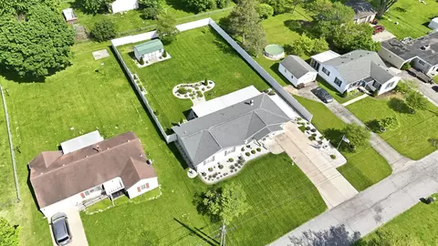 View/Area - 708 Lawnview Ave, Springfield, OH 45505 photo 3 of 6