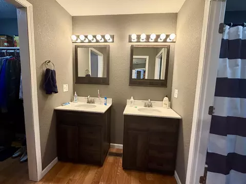 Bath - 103 S Green St, Mendon, OH 45862 photo 4 of 4