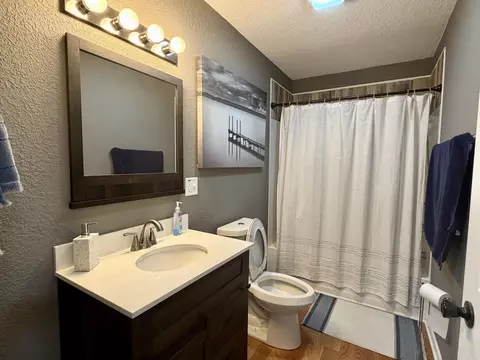 Bath - 103 S Green St, Mendon, OH 45862 photo 2 of 4