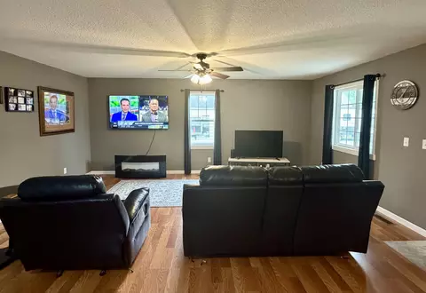 Living - 103 S Green St, Mendon, OH 45862 photo 1 of 2