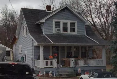 1425 W Possum Rd, Springfield, OH 45506