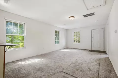 633 Neosha Ave, Springfield, OH 45505 photo 4
