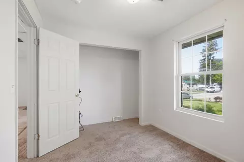 633 Neosha Ave, Springfield, OH 45505 photo 12