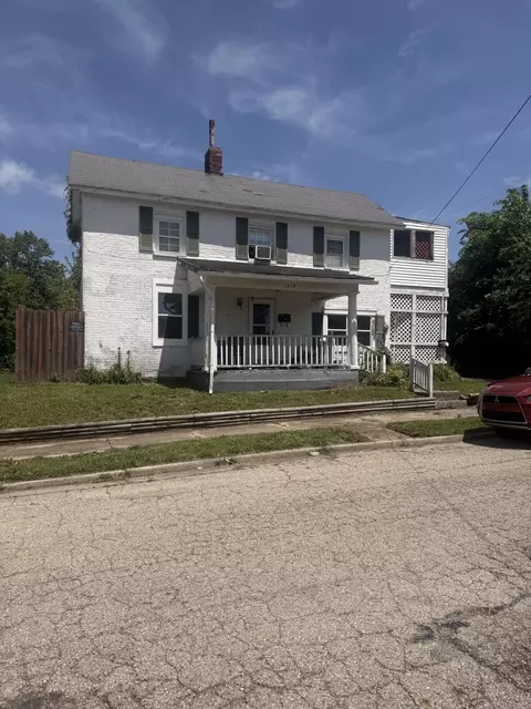 1214 Mound St, Springfield, OH 45505