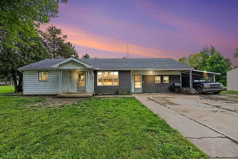 631 Baughman St, Ansonia, OH 45303