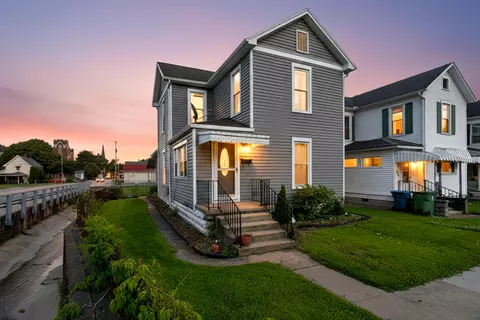 402 Franklin Ave, Sidney, OH 45365