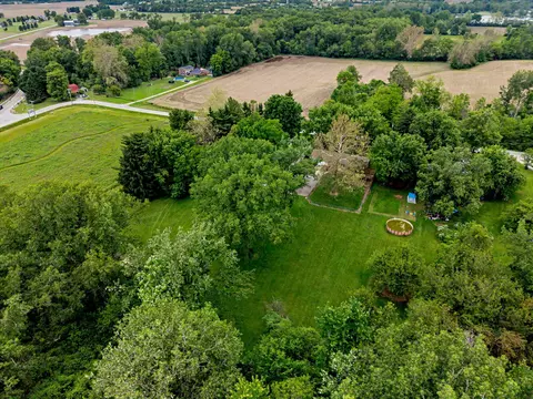 View/Area - 2591 Old Springfield Rd, Springfield, OH 45502 photo 2 of 4