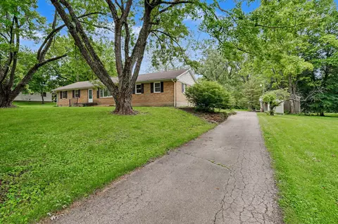 Exterior - 2591 Old Springfield Rd, Springfield, OH 45502 photo 3 of 24