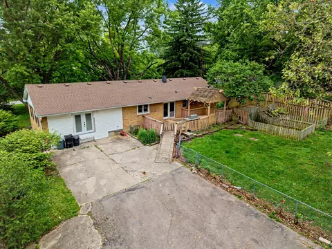 Exterior - 2591 Old Springfield Rd, Springfield, OH 45502 photo 23 of 24