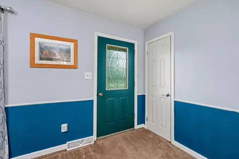 Entry Way - 2591 Old Springfield Rd, Springfield, OH 45502 photo 1 of 1