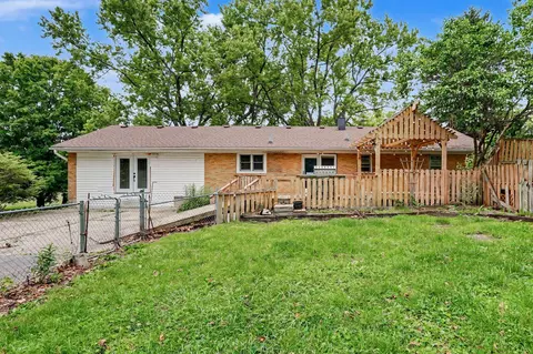 Exterior - 2591 Old Springfield Rd, Springfield, OH 45502 photo 14 of 24