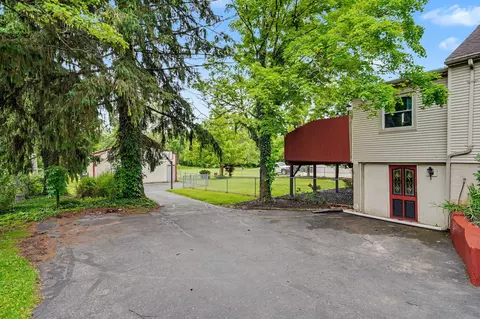 Exterior - 115 W Possum Rd, Springfield, OH 45506 photo 7 of 21