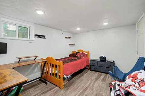 Bedroom - 115 W Possum Rd, Springfield, OH 45506 photo 5 of 6