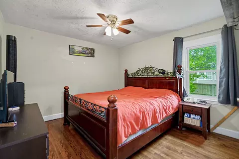 Bedroom - 115 W Possum Rd, Springfield, OH 45506 photo 1 of 6