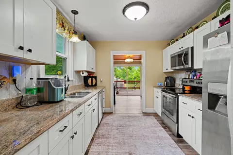 Kitchen - 115 W Possum Rd, Springfield, OH 45506 photo 1 of 4