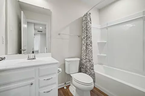 Bath - 157 Cresting Rd, Fairborn, OH 45324 photo 4 of 4