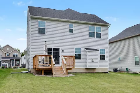 Exterior - 157 Cresting Rd, Fairborn, OH 45324 photo 11 of 12