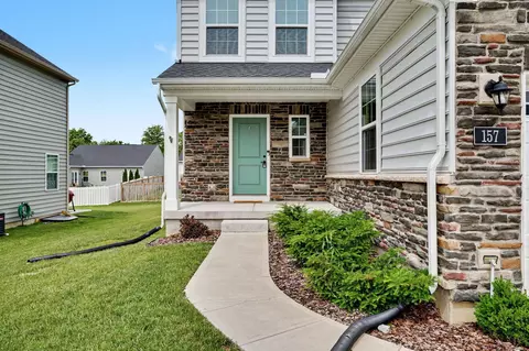 Exterior - 157 Cresting Rd, Fairborn, OH 45324 photo 4 of 12