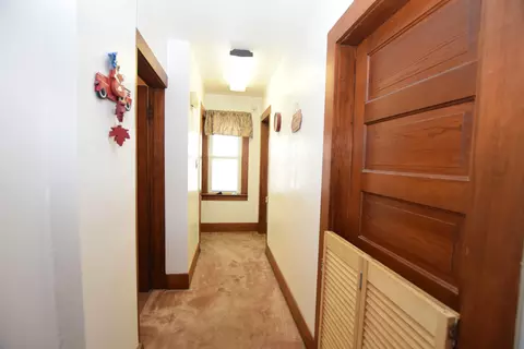 Entry Way - 705 E Cassilly St, Springfield, OH 45503 photo 3 of 3