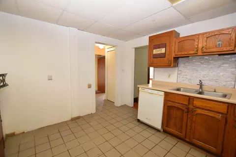 Kitchen - 705 E Cassilly St, Springfield, OH 45503 photo 2 of 3