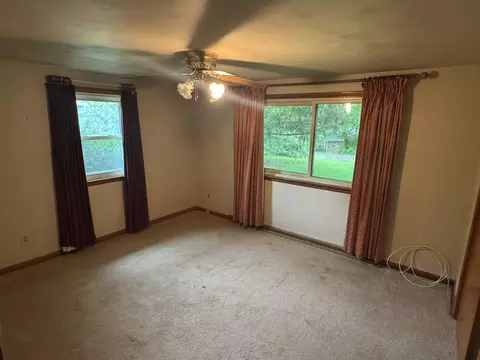 Bedroom - 254 Oakridge Dr, Springfield, OH 45504 photo 2 of 2