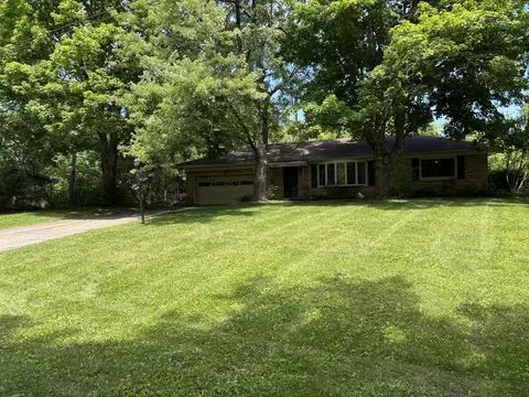 Exterior - 254 Oakridge Dr, Springfield, OH 45504 photo 11 of 11