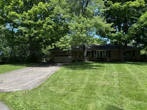 Exterior - 254 Oakridge Dr, Springfield, OH 45504 photo 10 of 11