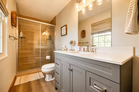 Bath - 4401 Mumper Rd, Springfield, OH 45502 photo 3 of 3