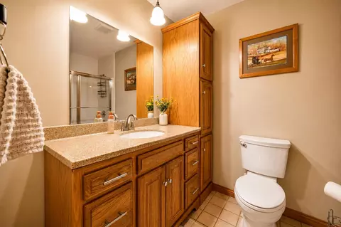 Bath - 4401 Mumper Rd, Springfield, OH 45502 photo 1 of 3