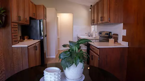 Kitchen - 29 Gordon Rd, Springfield, OH 45504 photo 1 of 2