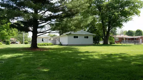 Exterior - 29 Gordon Rd, Springfield, OH 45504 photo 6 of 10