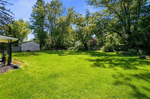 Exterior - 431 Meadow Ln, Springfield, OH 45505 photo 7 of 8