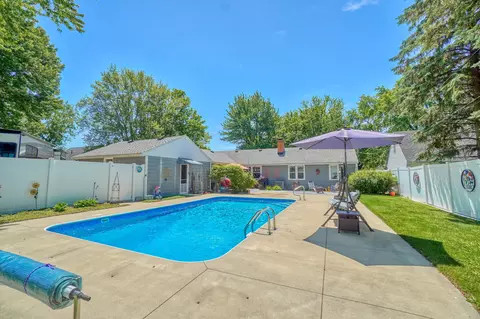 Exterior - 302 Doering St, Sidney, OH 45365 photo 8 of 13