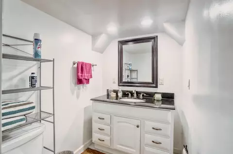 Bath - 302 Doering St, Sidney, OH 45365 photo 6 of 7