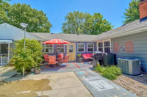 Exterior - 302 Doering St, Sidney, OH 45365 photo 7 of 13