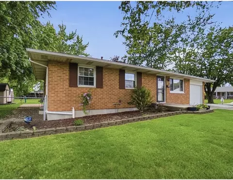 Exterior - 1621 Park St, Sidney, OH 45365 photo 2 of 5
