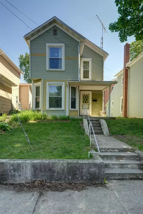 327 W Water St, Greenville, OH 45331
