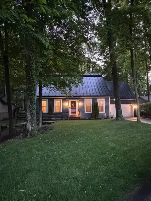 360 Locust View Way, Troy, OH 45373