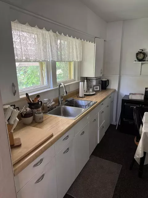 Kitchen - 375 Ridge Rd, Springfield, OH 45503 photo 1 of 1