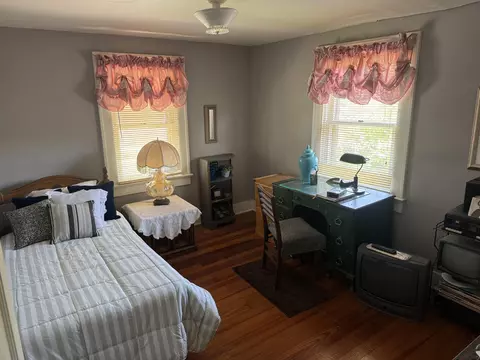 Bedroom - 375 Ridge Rd, Springfield, OH 45503 photo 3 of 3