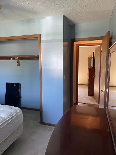 Bedroom - 5427 Richmoor Rd, Springfield, OH 45503 photo 5 of 8