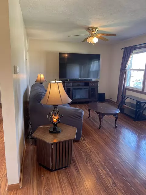 Living - 5427 Richmoor Rd, Springfield, OH 45503 photo 4 of 4