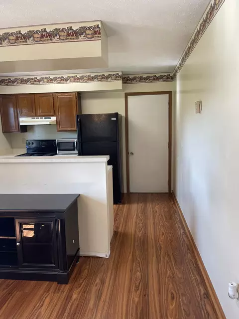 Kitchen - 5427 Richmoor Rd, Springfield, OH 45503 photo 1 of 2